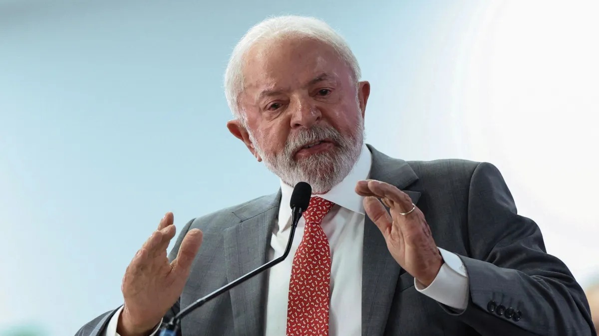 PT prepara entrega de proposta de governo de Lula em abril