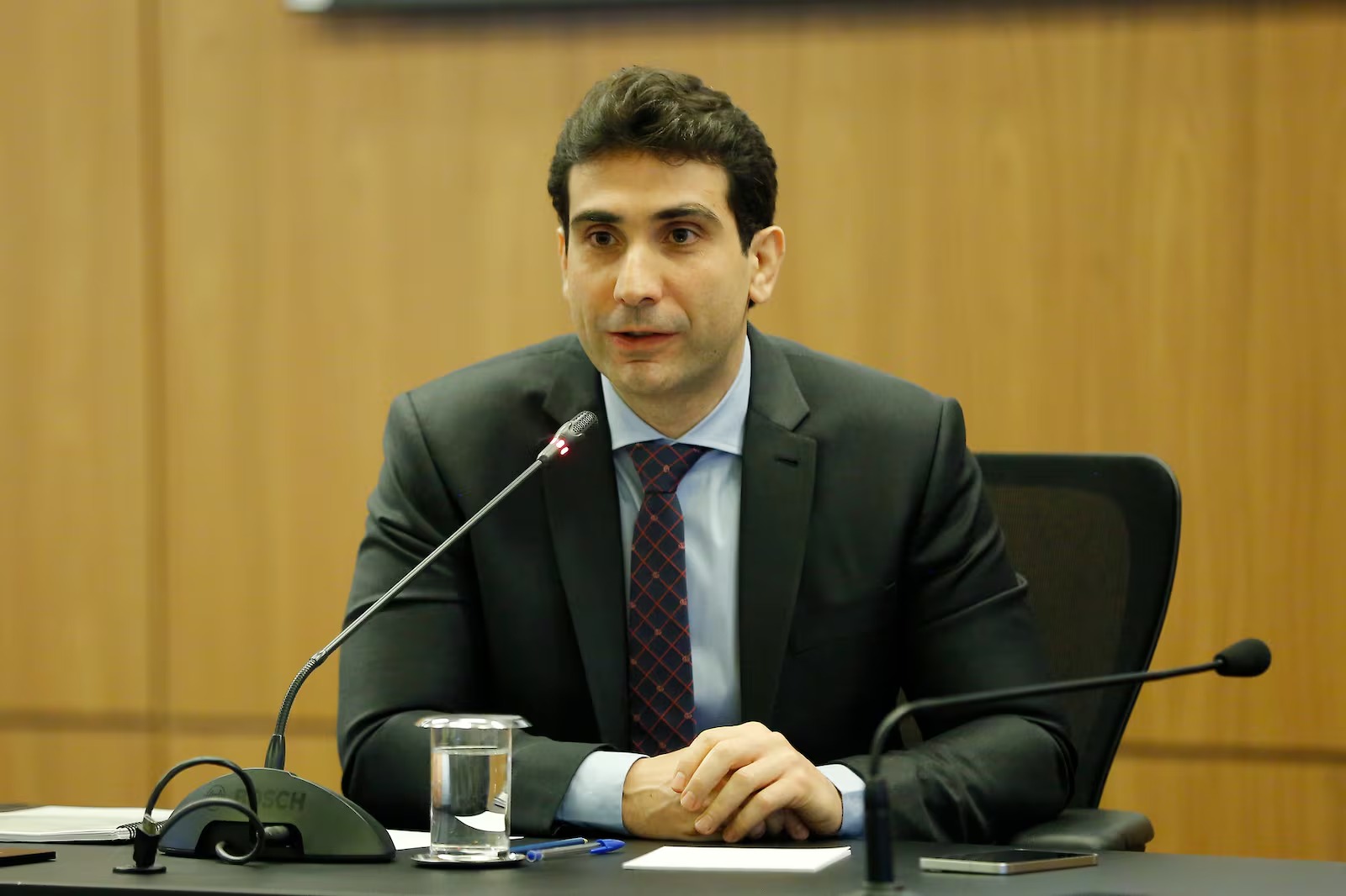 Copom avalia início de cortes na taxa de juros