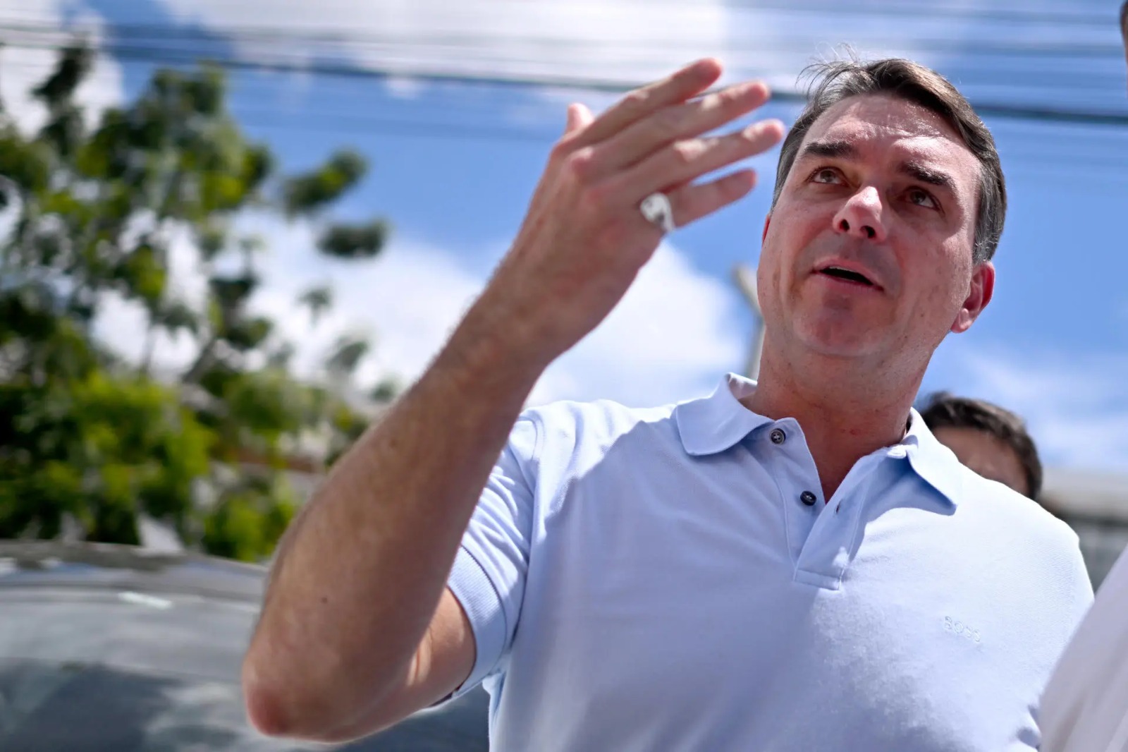 Fake news sobre Flávio Bolsonaro deve ser removida por decisão judicial