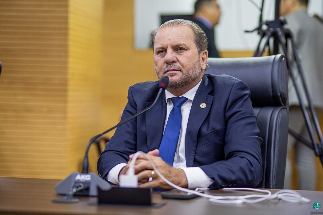 Cirone Deiró confirma convite para compor como vice de Hildon Chaves em 2026