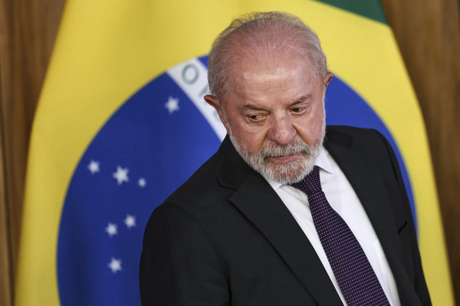 Lula faz críticas ao Master e cita Bolsonaro e Campos Neto