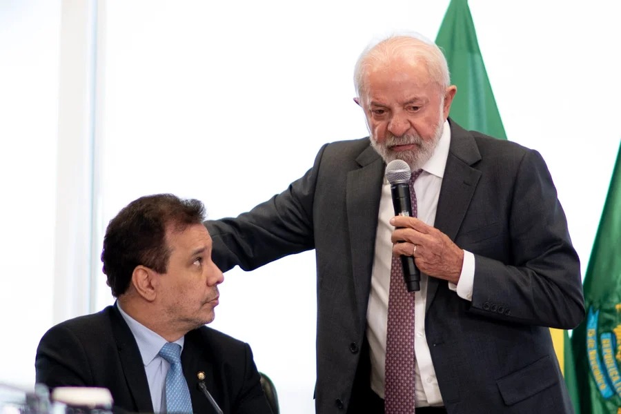 Com vetos esperados, Lula sanciona PL antifacção