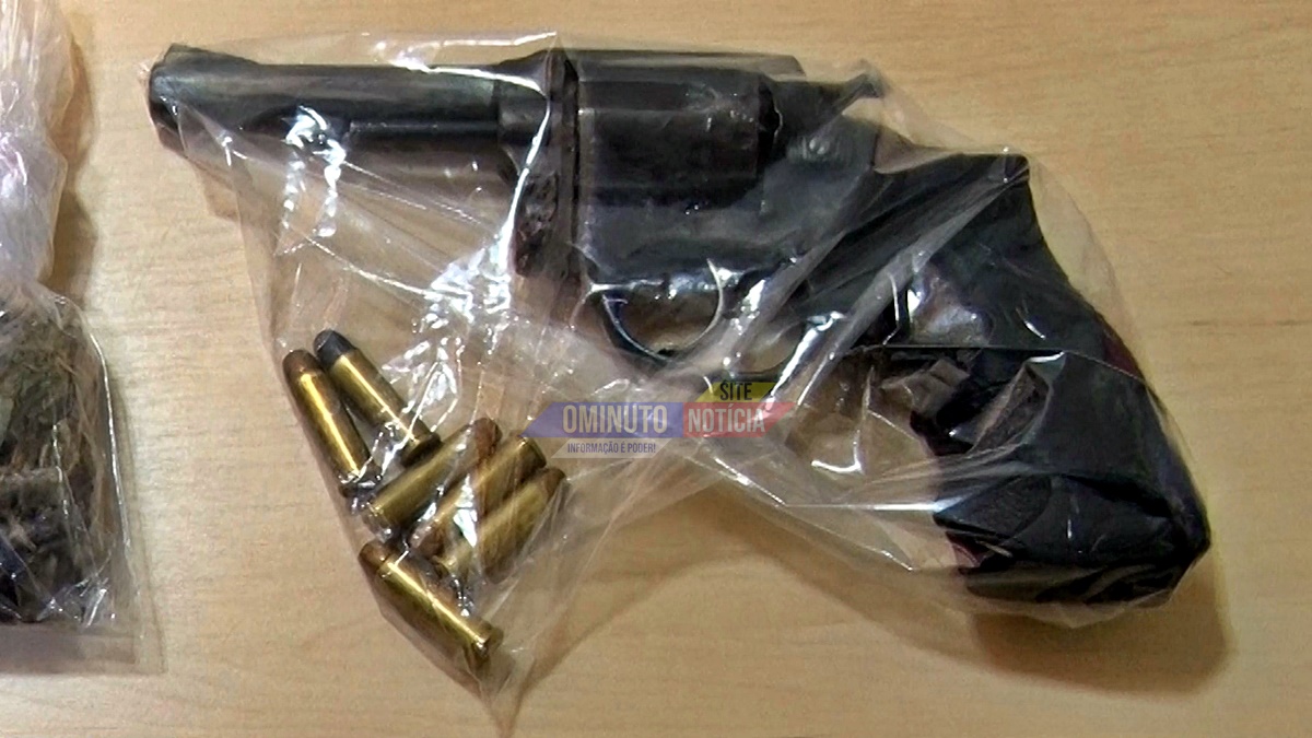 Homem é preso com arma e droga no bairro Jardim Codoaldo, em Cacoal