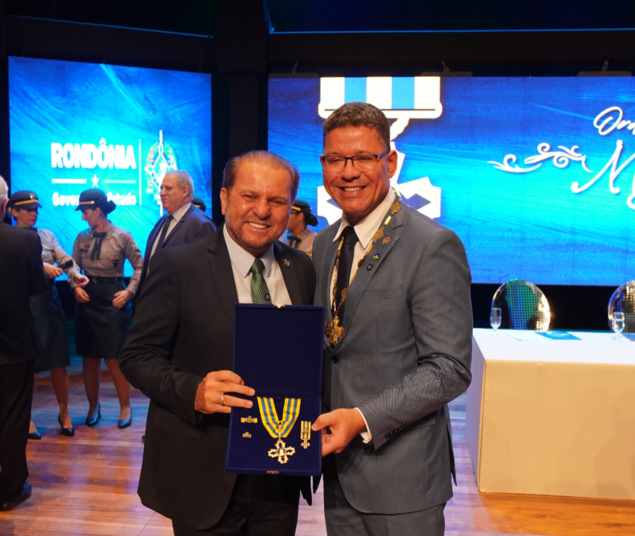 Cirone Deiró recebe reconhecimento por contribuir com desenvolvimento de Rondônia