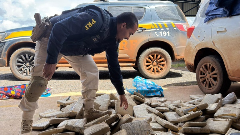 PRF apreende mais de 160 kg de entorpecente na BR 174