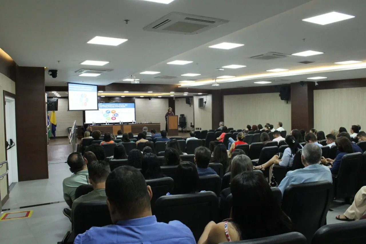 Controles internos ganham destaque em encontro no estado