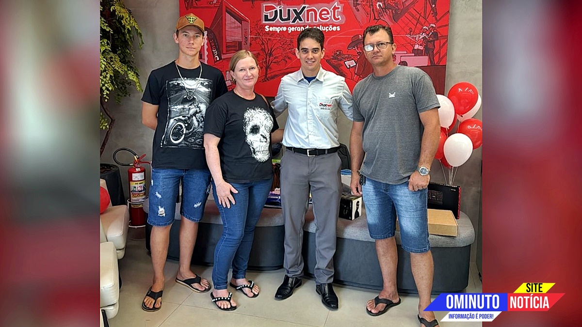 Dux celebra 18 anos com café especial, prêmios e homenagens a clientes em Cacoal