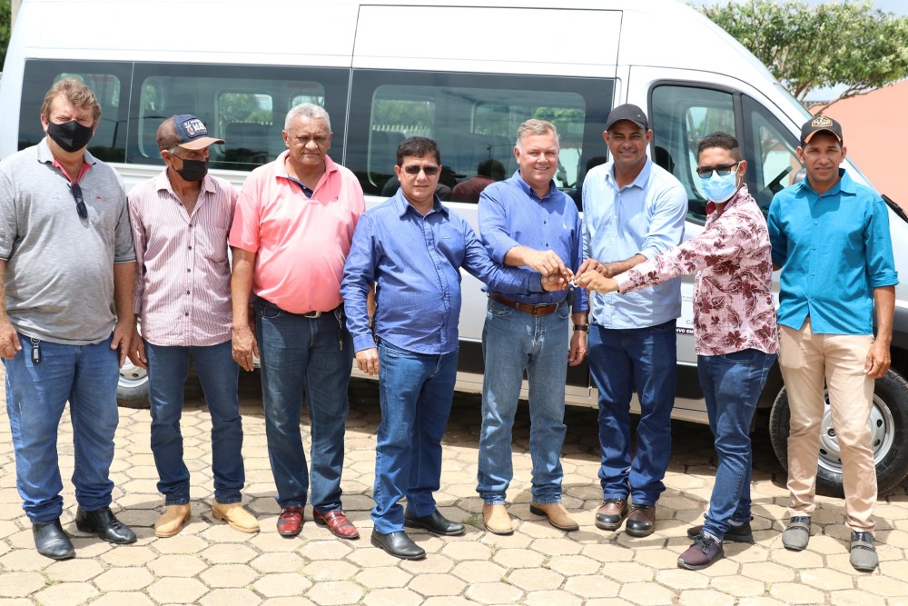 Deputado Federal Lucio Mosquini visita Theobroma e entrega mais de R$ 2,5 milhões em equipamentos