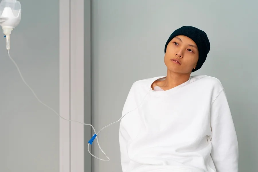 Oncologista detalha síndrome grave ligada ao câncer