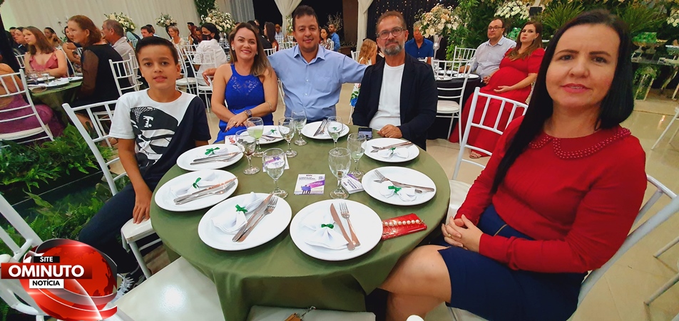 Massa FM Jaru e O Minuto Notícia participam de evento alusivo aos 40 anos da ACIJ, em Jaru, RO