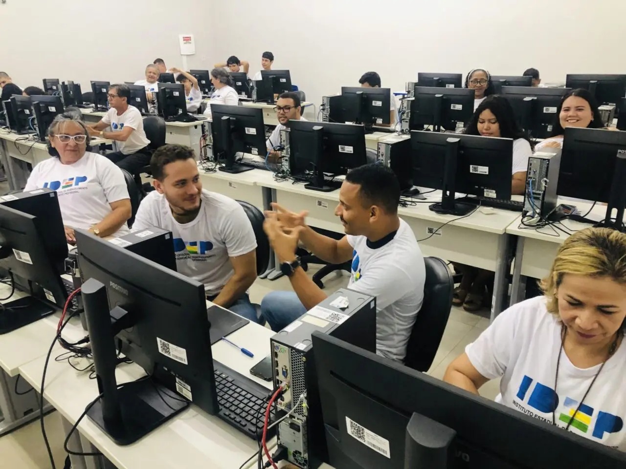 Prazo até dia 13 para curso de auxiliar administrativo