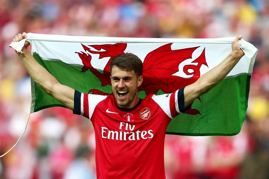 Ramsey encerra carreira após passagem por grandes clubes