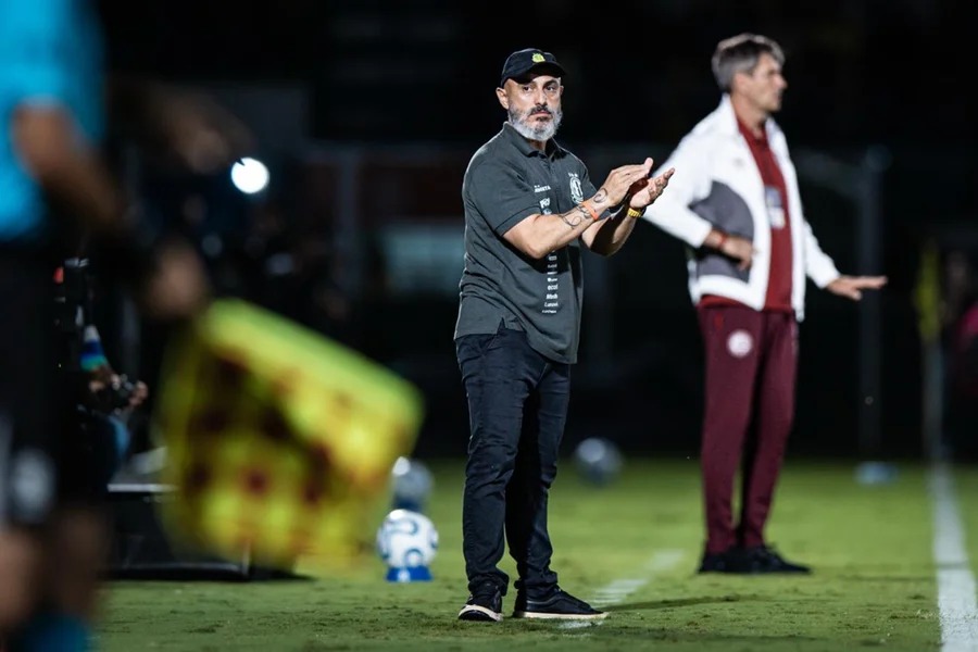 Técnico do Mirassol elogia desempenho após vitória contra Lanús