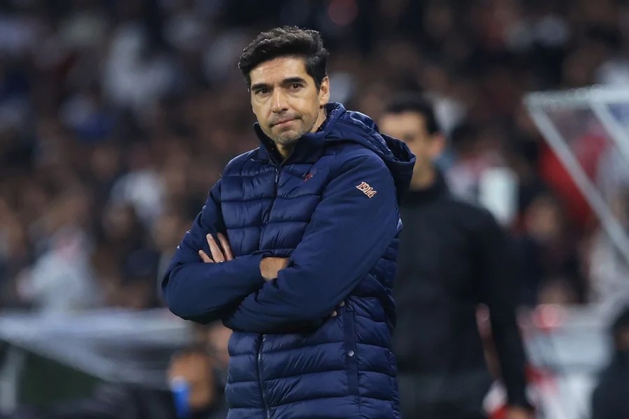 Abel Ferreira terá que cumprir suspensão após decisão do STJD