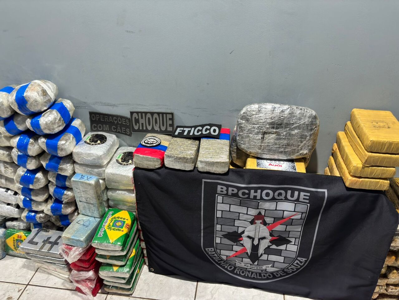 Forças de segurança interceptam carregamento de drogas na BR-364 em Porto Velho