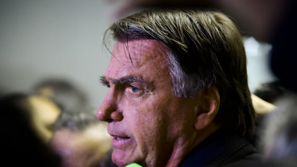 Relatório aponta melhora no estado de saúde de Bolsonaro