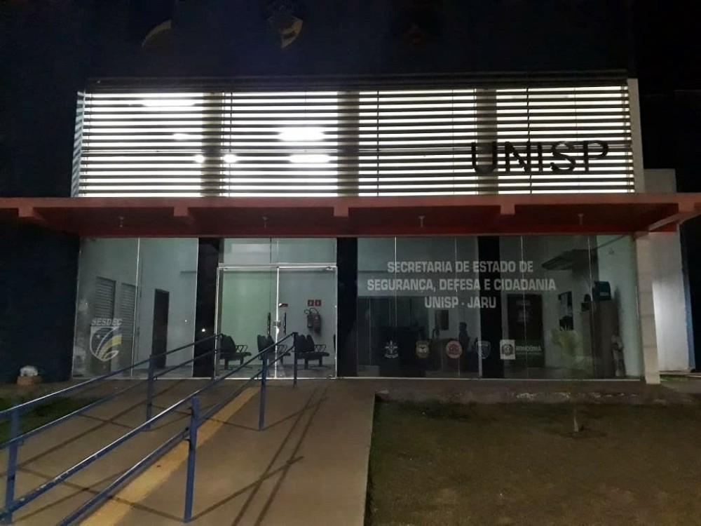 Uma menor e seis homens, são detidos pela PM de Jaru, RO