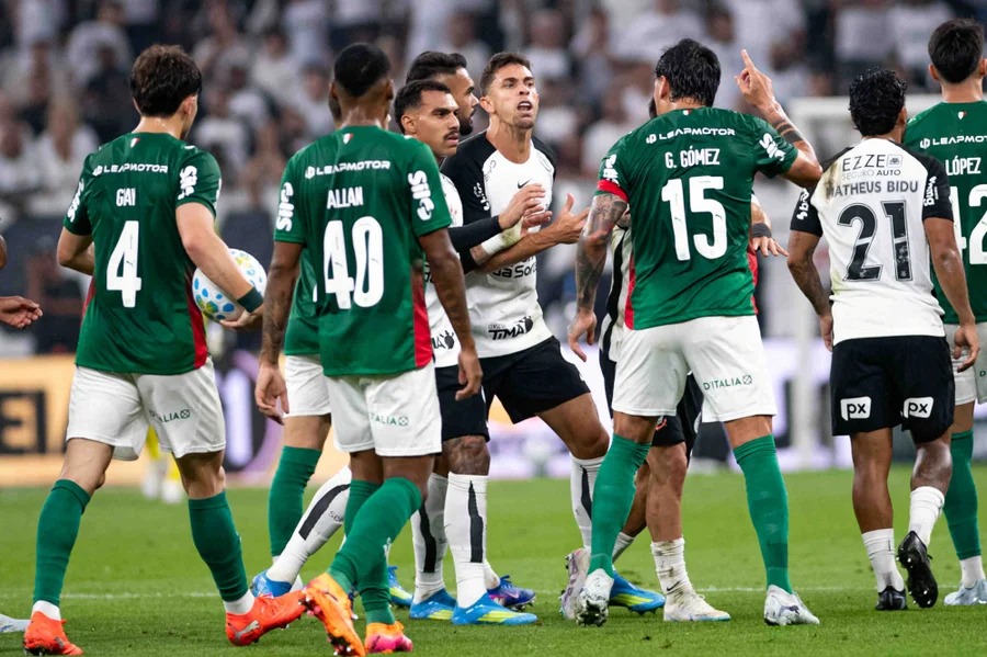 Corinthians é denunciado pelo STJD após briga em clássico