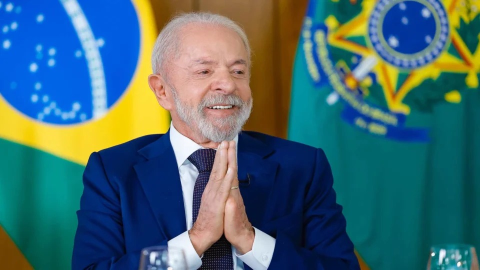 Executivo envia projeto sobre jornada de trabalho com pedido de urgência