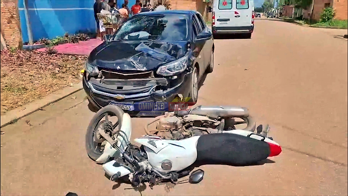 Avanço de preferencial causa colisão no trânsito de Porto Velho
