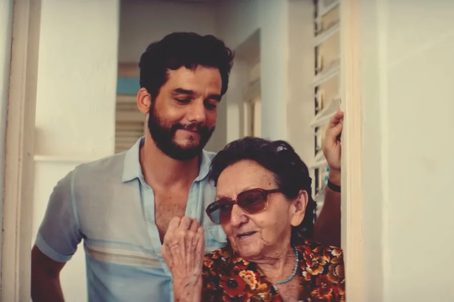 Sucesso no Platino: O Agente Secreto conquista três categorias