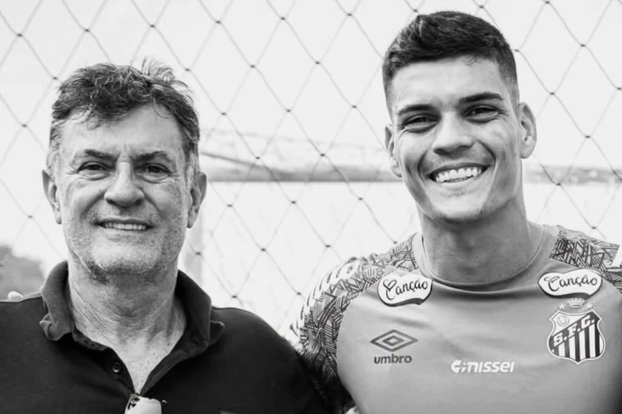 Goleiro do Santos, Brazão, perde o pai após batalha contra o câncer