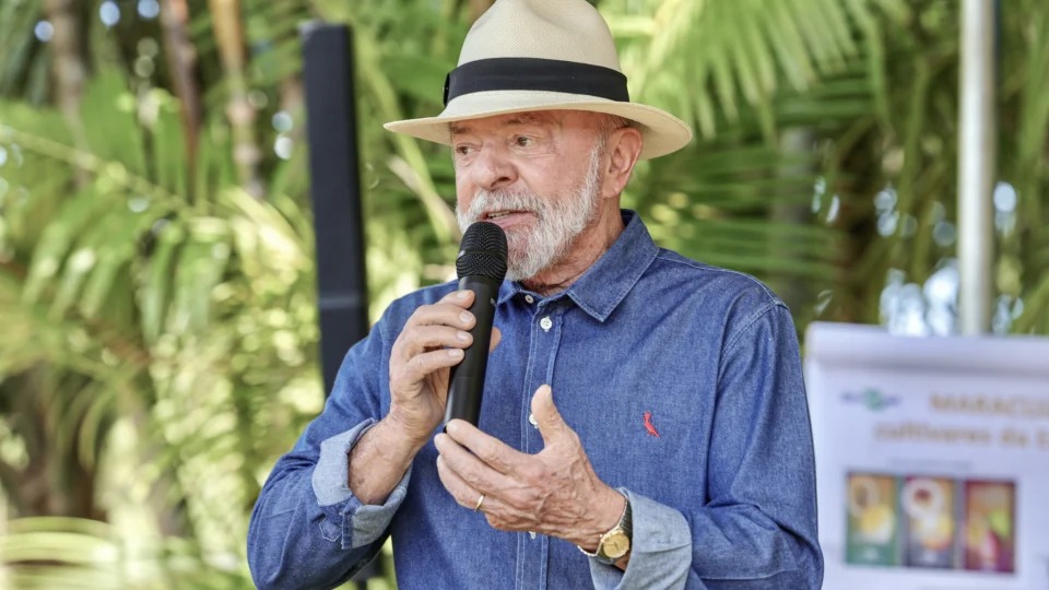 Presidente Lula passa por dois procedimentos médicos em São Paulo