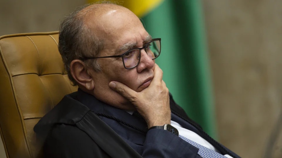 Ministro Gilmar Mendes se desculpa por associação feita em fala sobre Zema