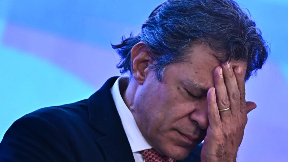 “Taxa das blusinhas” não impulsiona varejo interno, indica estudo