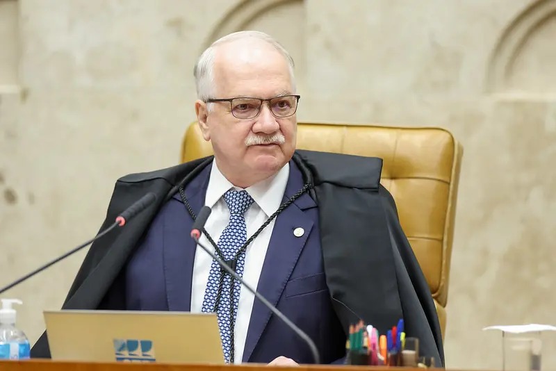 Justiça libera venda de bens do DF em crise do BRB