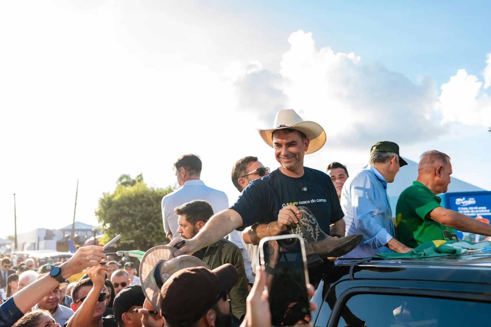 Maior feira agrícola da AL reúne pré-candidatos, com ausência de Lula chamando atenção