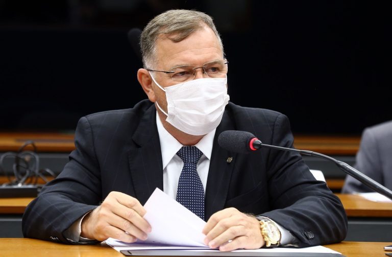 Deputado Lucio Mosquini é relator de proposta que prioriza produção da agricultura familiar na compra de alimentos pelo SUS