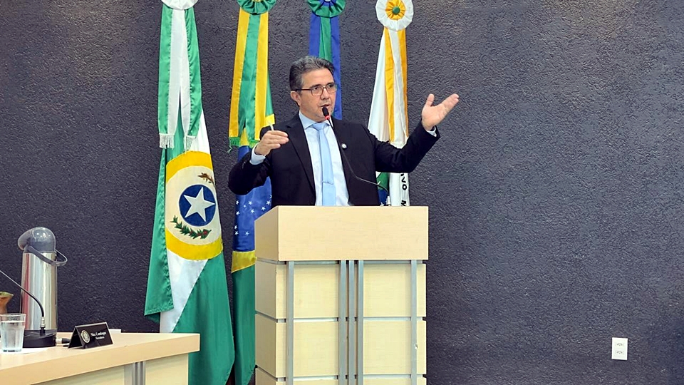 Amarilson Carvalho alerta sobre transporte escolar irregular em Cacoal