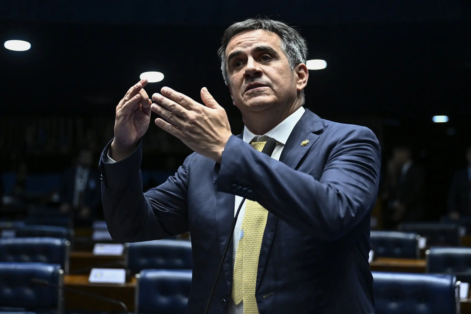 Ciro Nogueira vê vantagem de Flávio Bolsonaro em risco