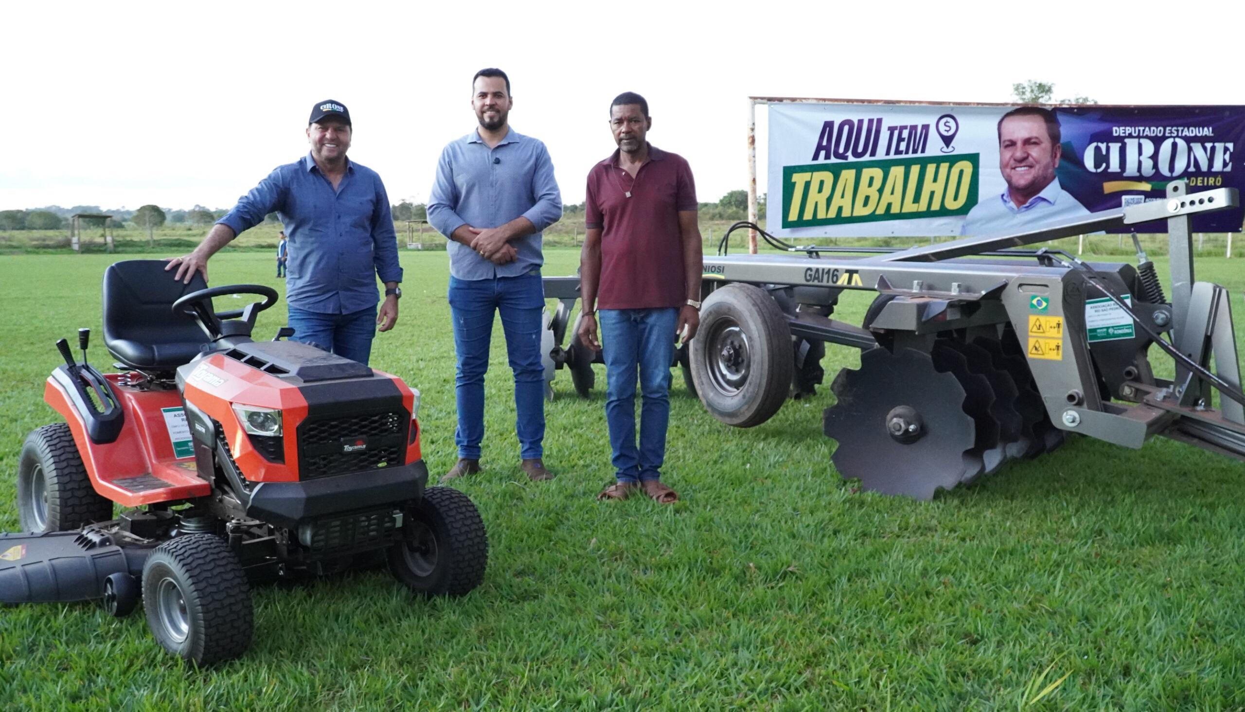 Apoio de Cirone garante melhorias para quem vive na área rural em Cacoal