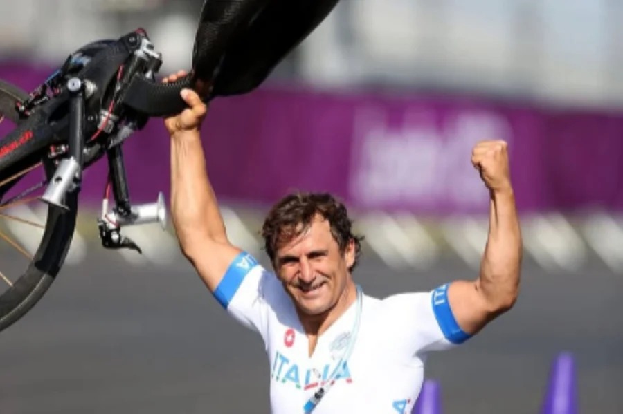 Ex-piloto da F1 e multicampeão paralímpico Alessandro Zanardi morre