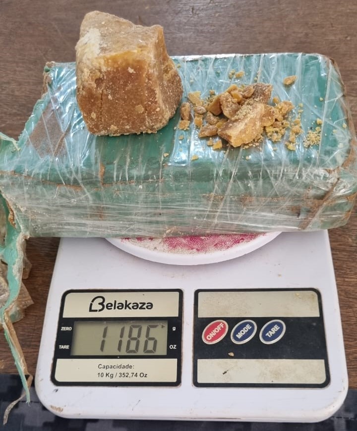 Suspeito é preso com pedras de crack em residência no bairro Vista Alegre, em Cacoal