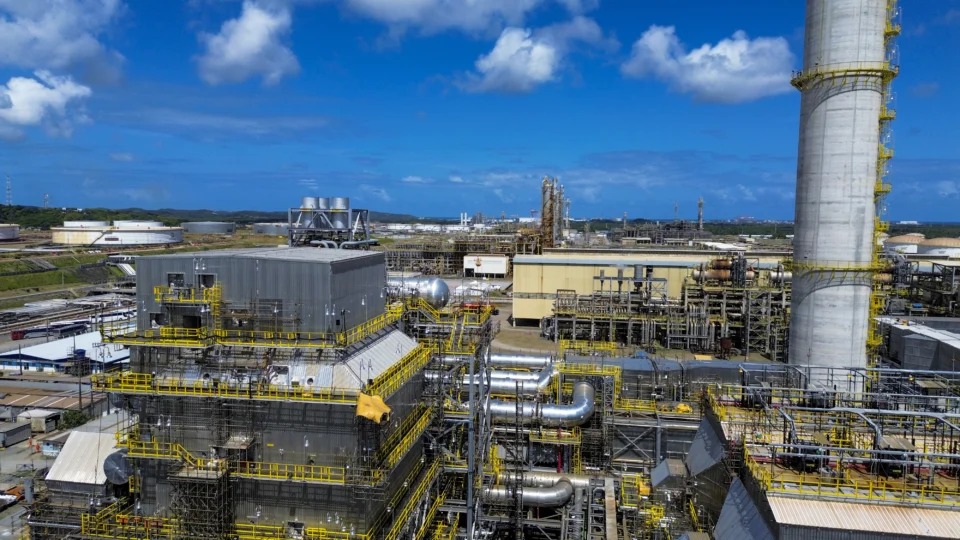 STF é acionado pela AGU contra aumento de repasses do petróleo a não produtores