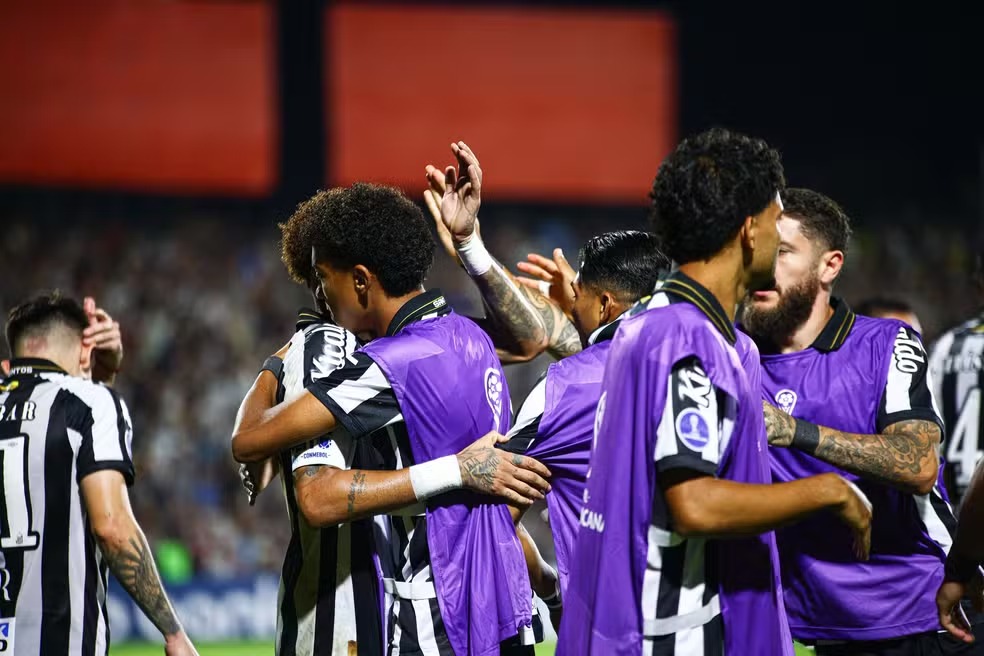 Neymar admite exagero e se desculpa com Robinho Jr. após atrito
