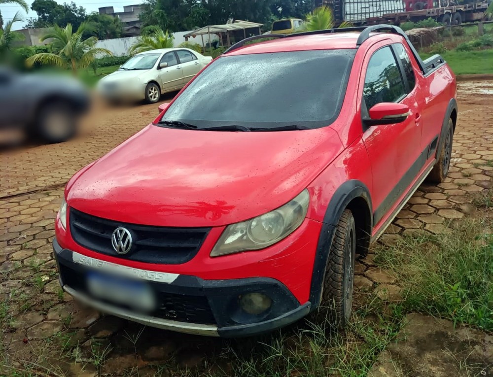 Homem de 33 anos é suspeito de furtar carro, TV e 21 baterias do irmão, em Machadinho, RO