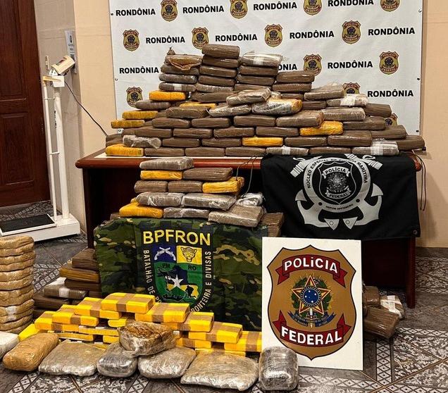 PF, BPFRON e PRF apreendem 300 kg de drogas no Rio Madeira