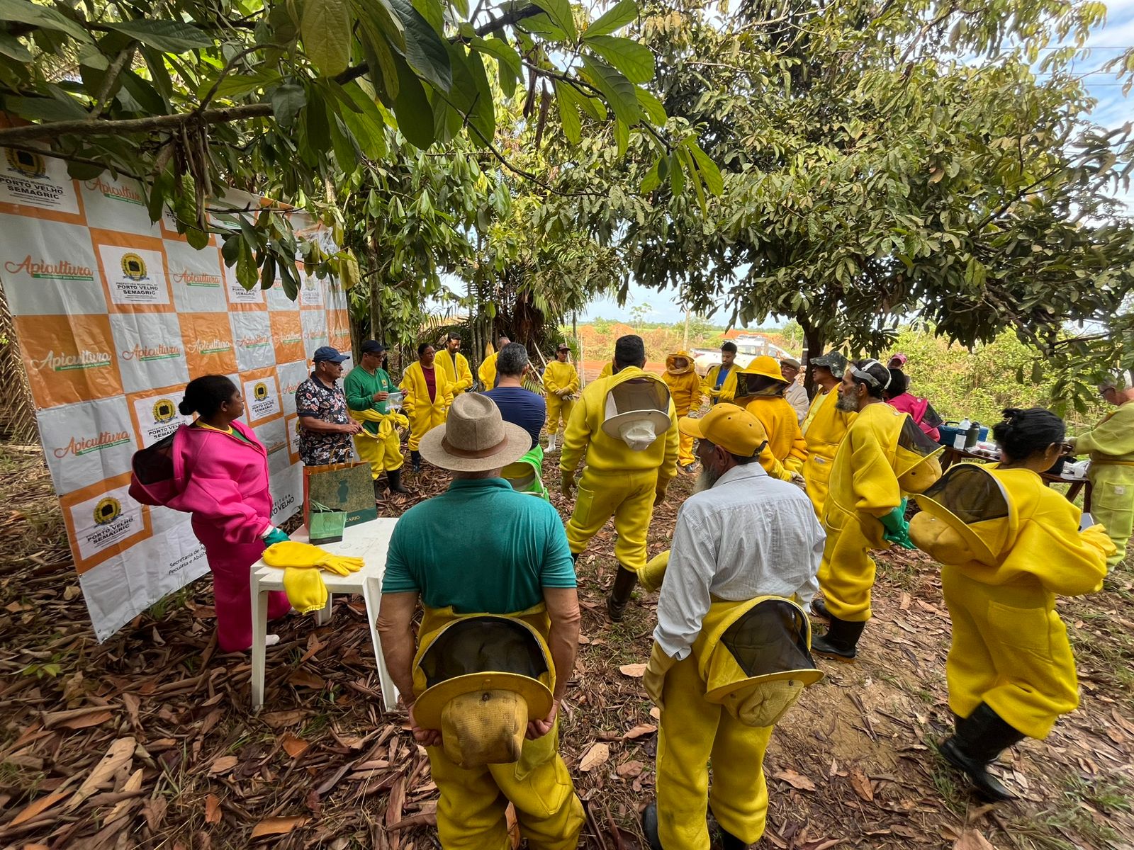 2º Encontro Regional de apicultores em Cacoal, RO, fortalece cadeia do mel e destaca sustentabilidade da produção em Rondônia