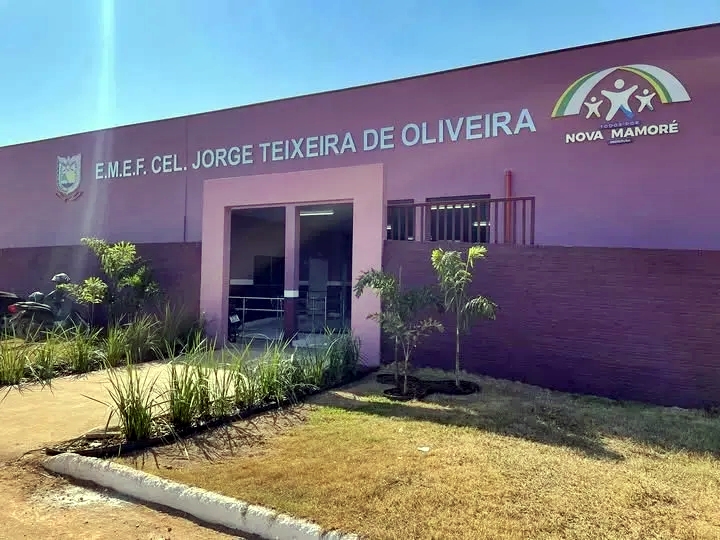 Estudantes são flagrados com facas nas proximidades de escola em Nova Mamoré, RO