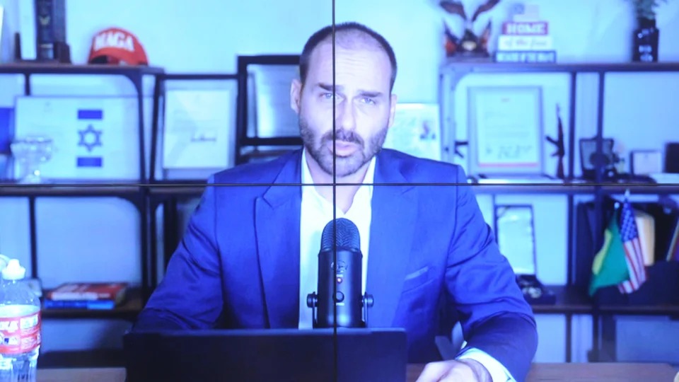 Eduardo Bolsonaro rebate acusações sobre financiamento de filme
