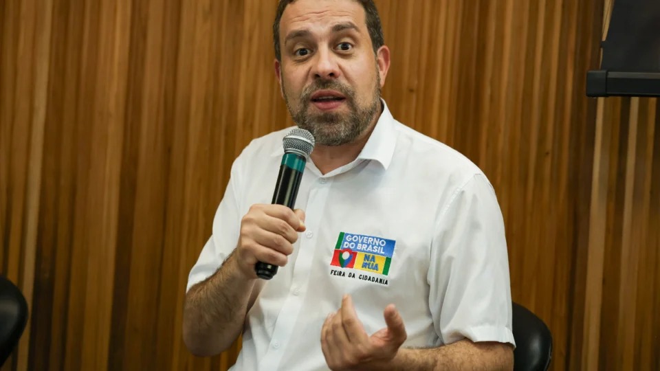 Boulos rejeita ideia de indenizar empresas pelo fim da escala 6×1