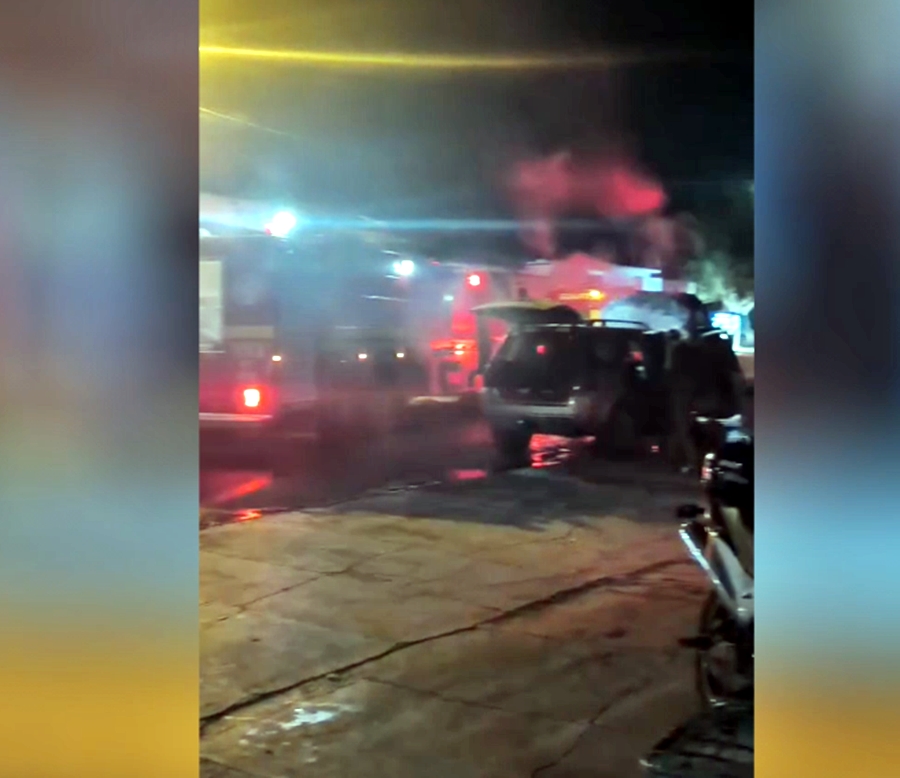 O que teria provocado o incêndio que destruiu automóvel no centro de Cacoal?