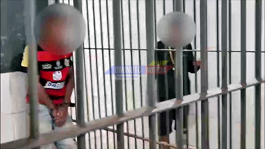 Dupla suspeita de roubo é detida por populares após assalto