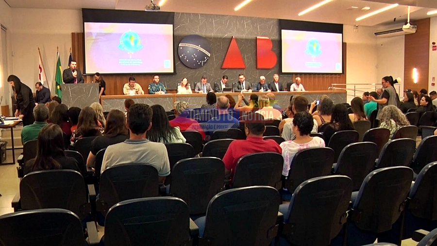 Sessão solene itinerante homenageia agentes comunitários de saúde e de combate às endemias em Cacoal, RO