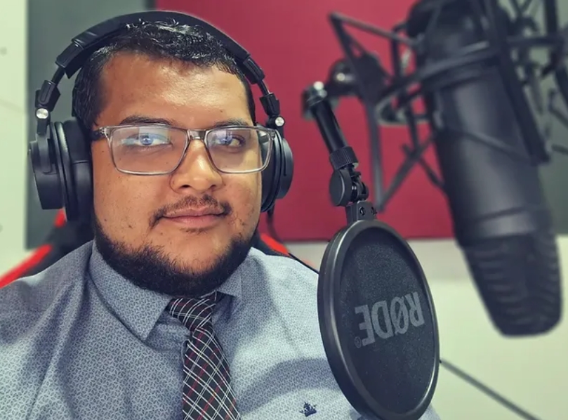 Após perder a esposa em acidente na BR-364, comunicador Danilo Silva recebe alta hospitalar em Cacoal, RO