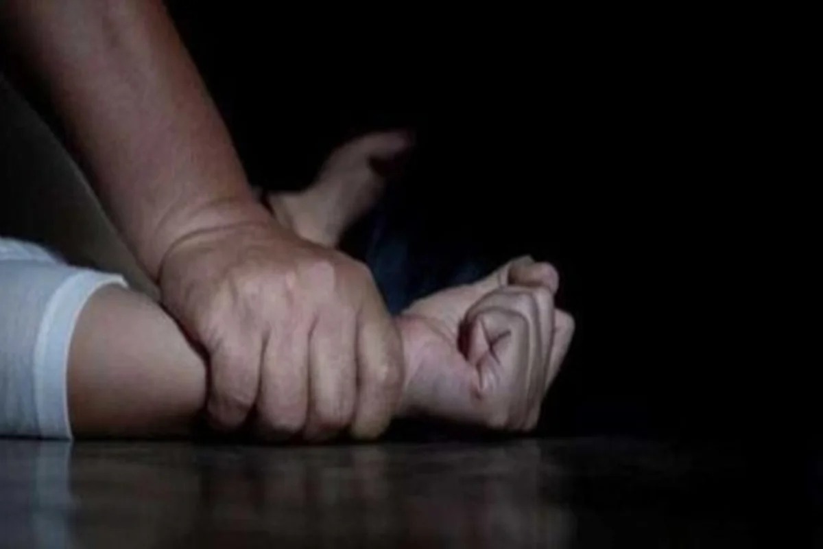 Mulher é socorrida em estado grave após agressão brutal em Cacoal; suspeito fugiu com moto da vítima